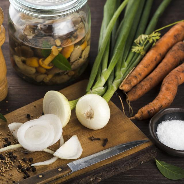 Маринованные грибы